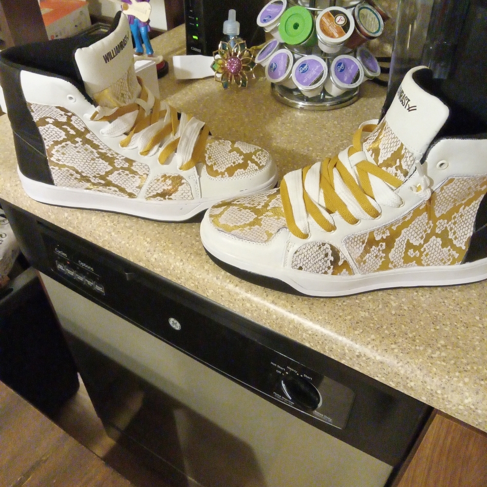 Designed William Rast sz 11 - Picture 5 of 5
